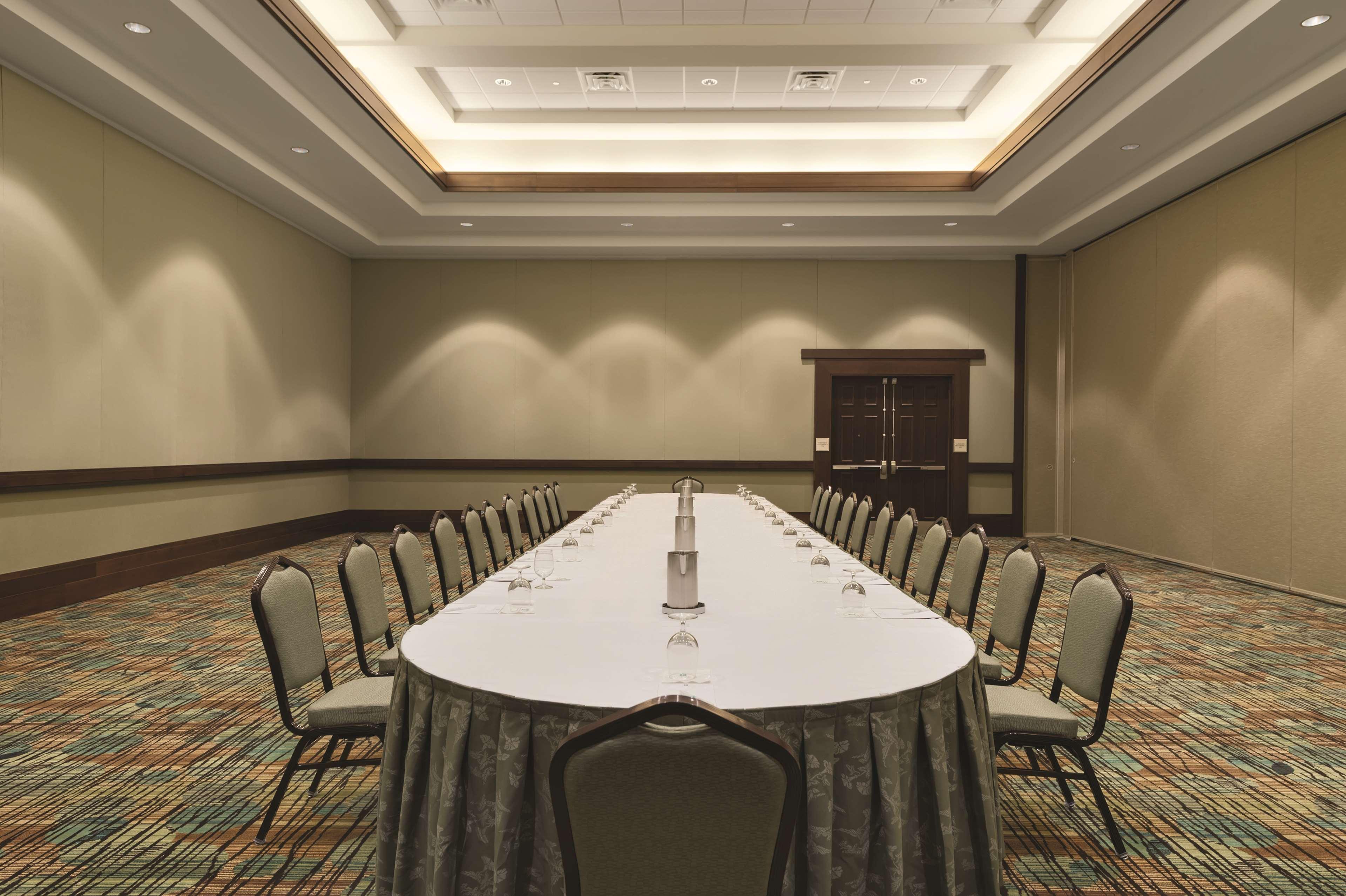 Embassy Suites By Hilton Orlando Lake Buena Vista South Kissimmee Perniagaan gambar